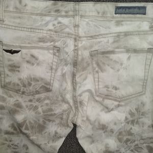 NEW ROCK & REPUBLIC SKINNY JEANS